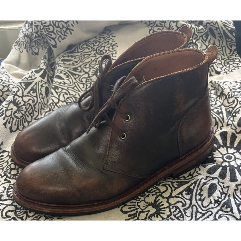 Allen Edmonds Chandler Chukka Boots Mens 9.5 3E Brown Leather Dainite Sole